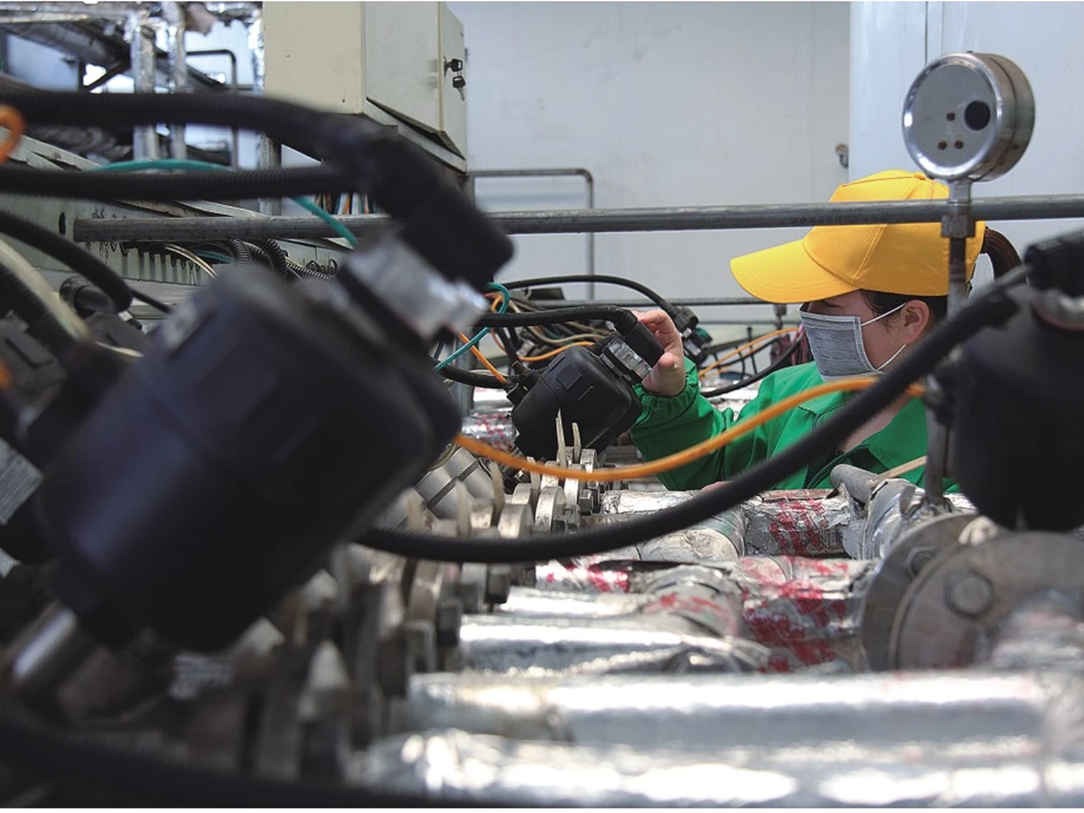 Process instrumentation and in-line checks on a SEYZO production line