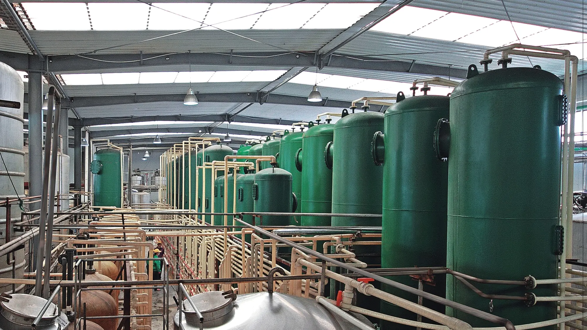 Process vessels for syrup and functional-polyol production at a SEYZO plant